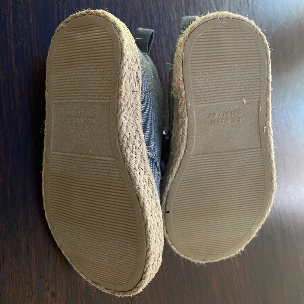 Cute Old Navy Toddler 5 Chambray Espadrille Chukka Boot Casual Shoes Kids Size 5